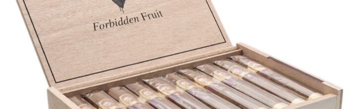 Long Live the Queen Forbidden Fruit Claro (Box of 10)